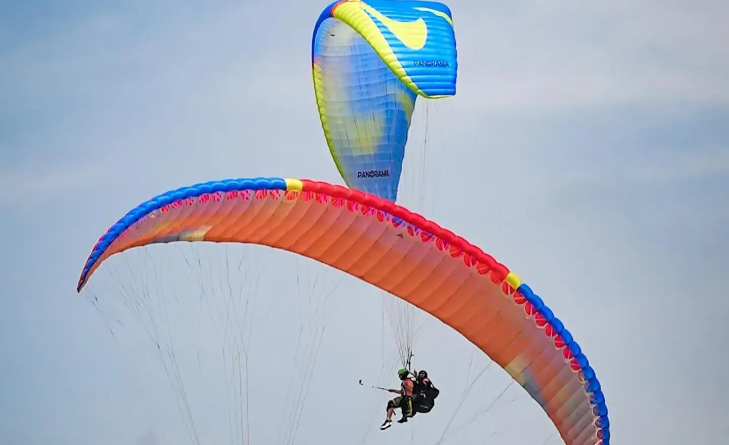 Paragliding Harissa